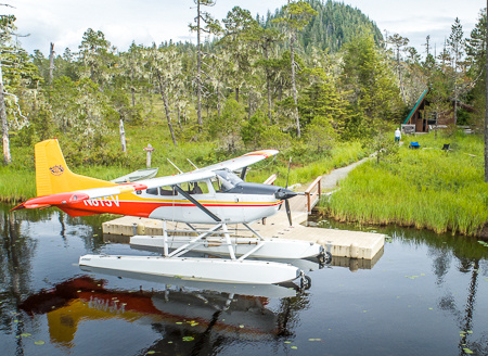 Float plane at Kah Sheets Lake